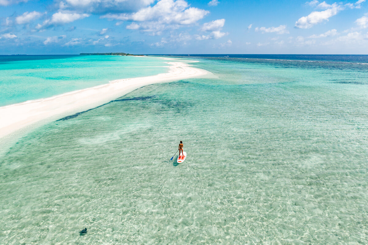 incredible blue water and sand bank in The Maldives, wunderschönes blaues Wasser und eine sandbank auf den malediven