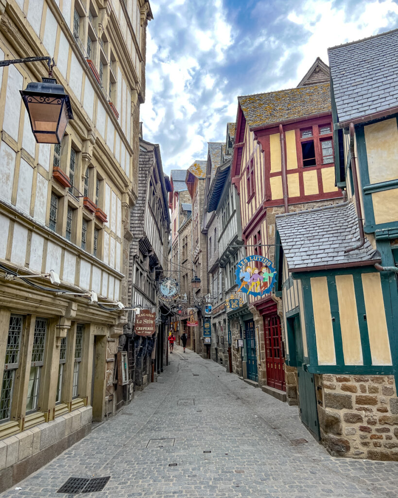 Mont SaintMichel Photo Spots & Travel Tips voyagefox