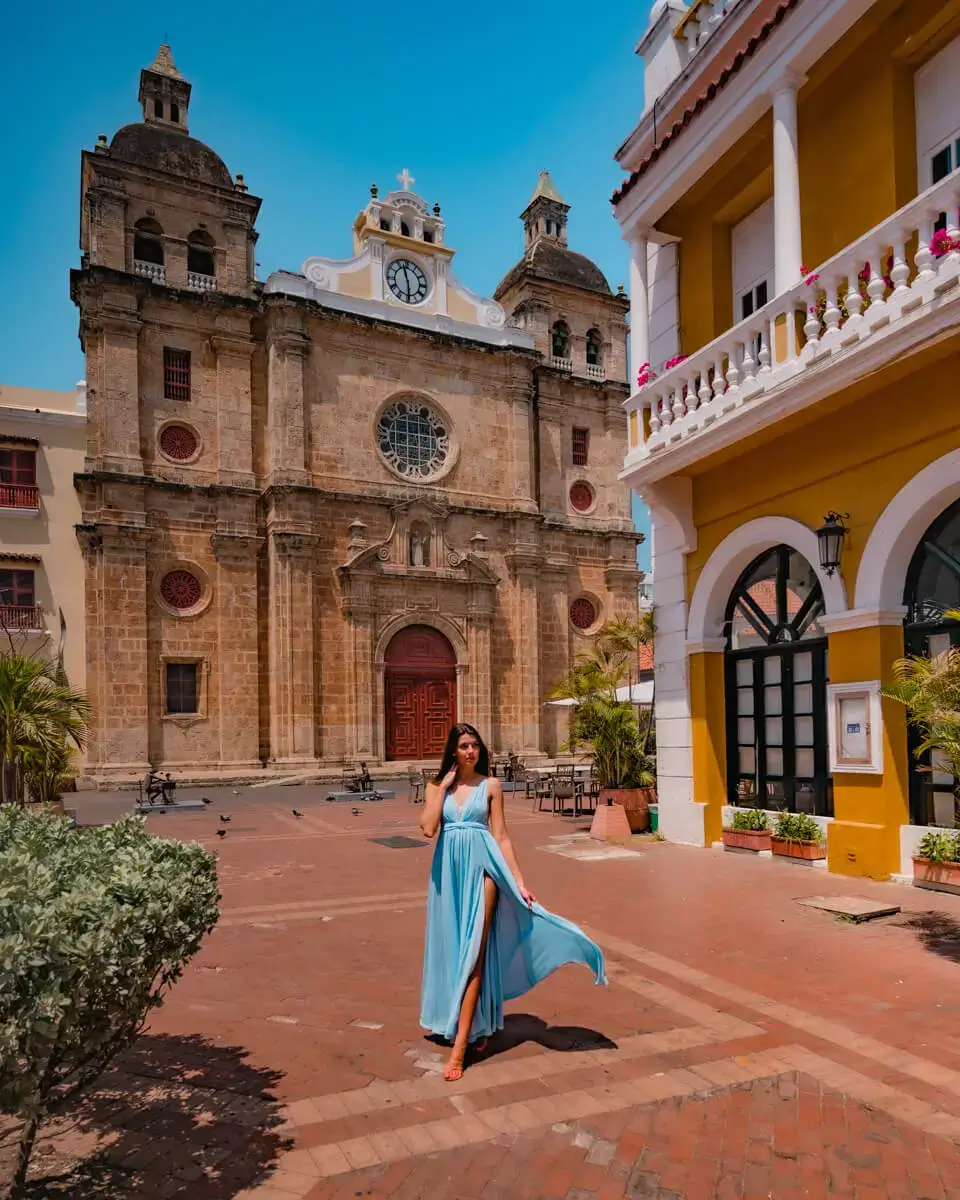 the old town of Guatape in Colombia
