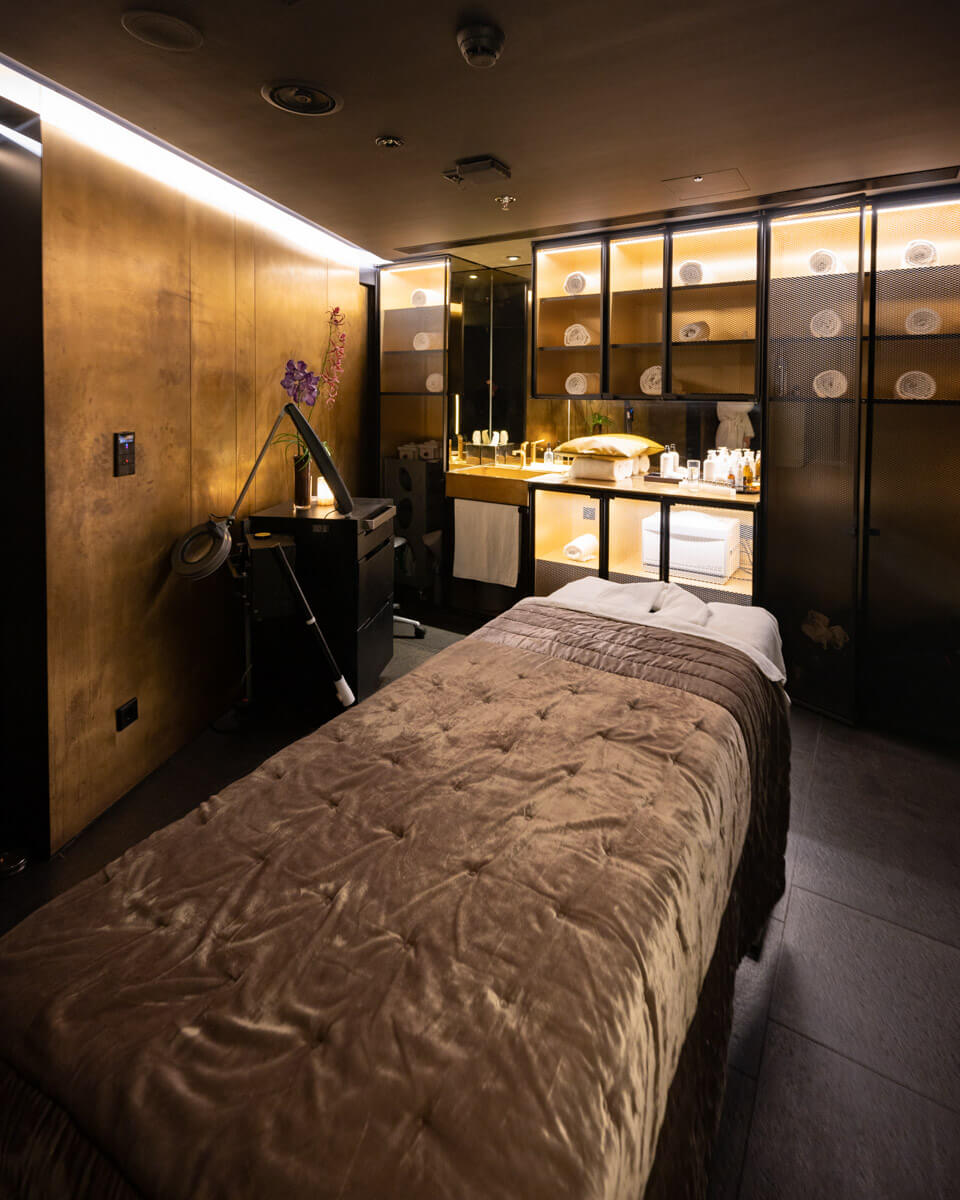 spa treatment room at the w Amsterdam for massages and treatments