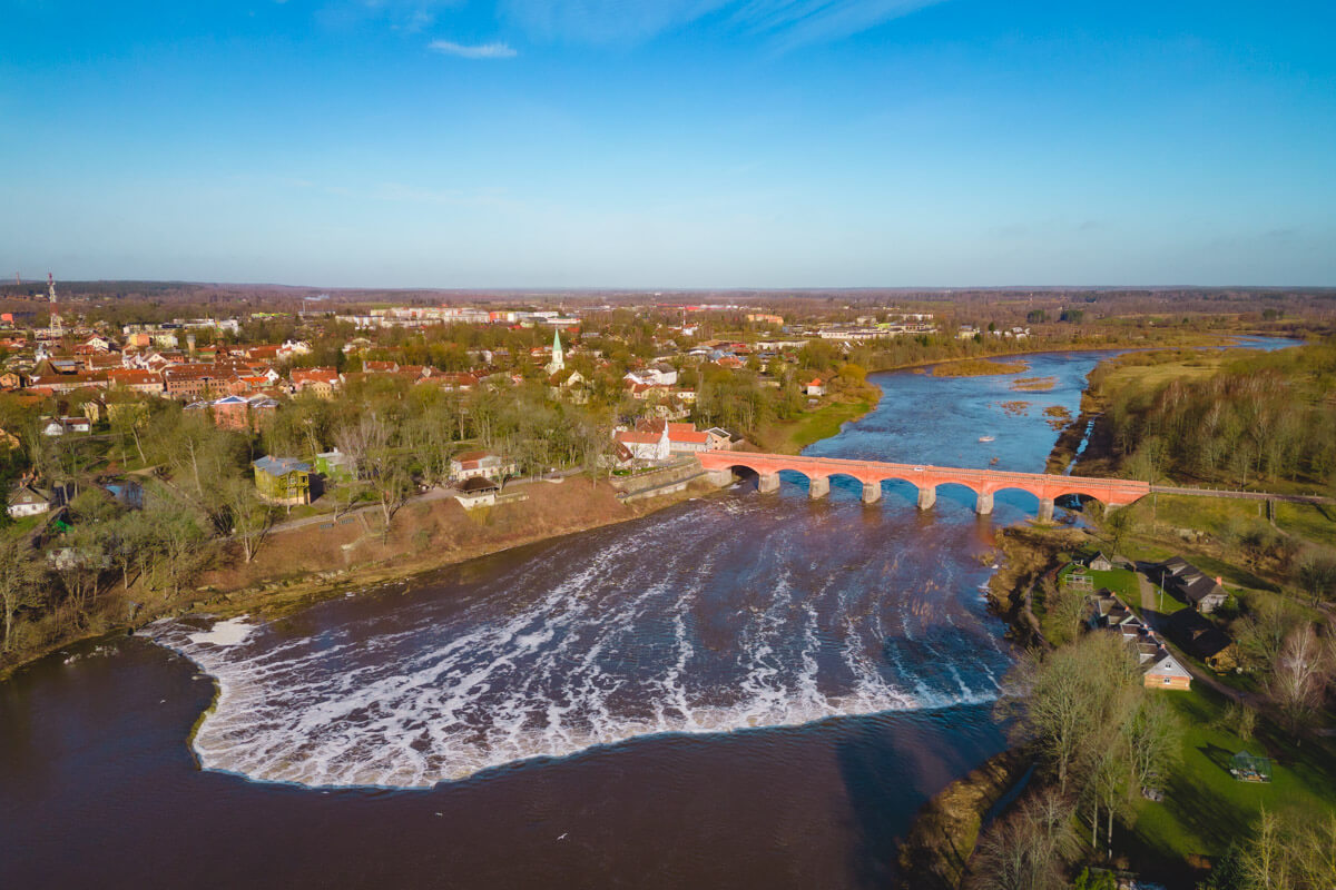 Kuldiga Wasserfall, eine der schönsten Sehenswürdigkeiten in Lettland