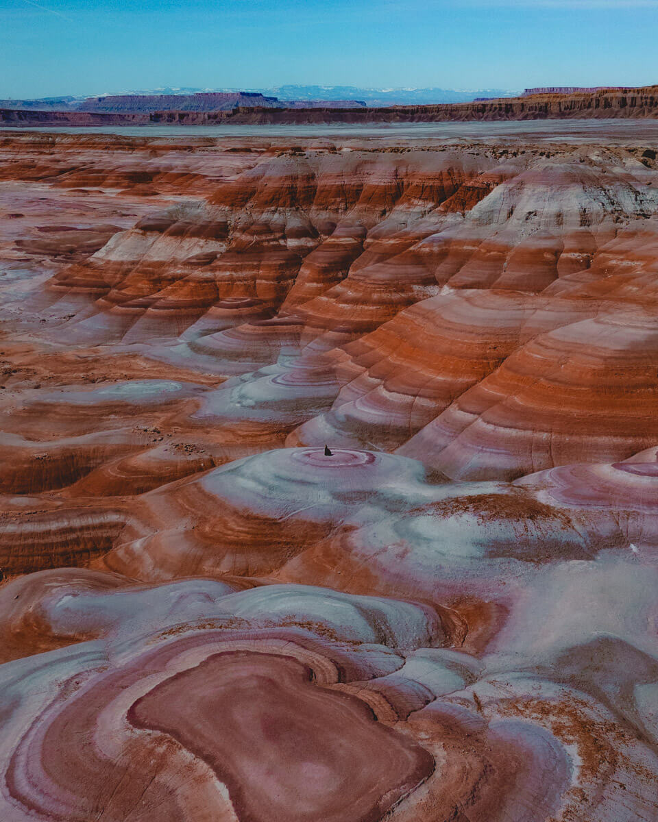 the famous bentonite hills in Utah with colorful layers