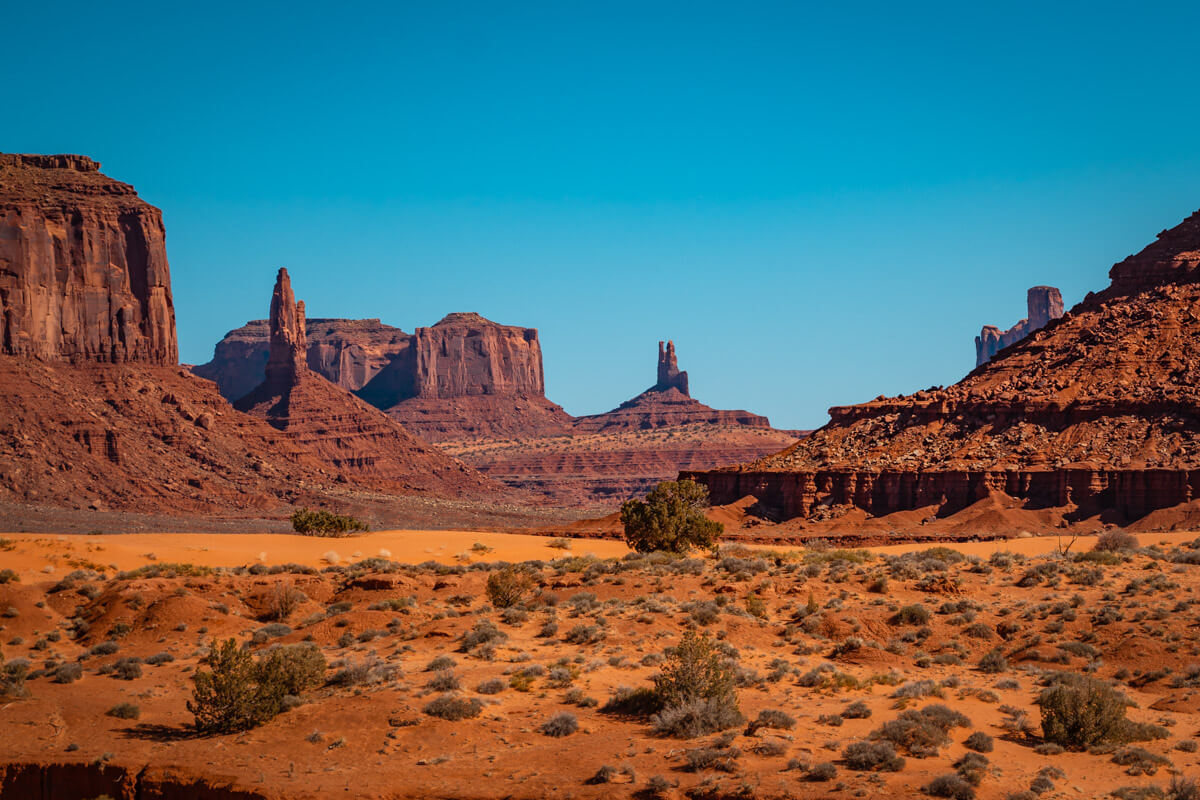 monument valley rock formations in Utah