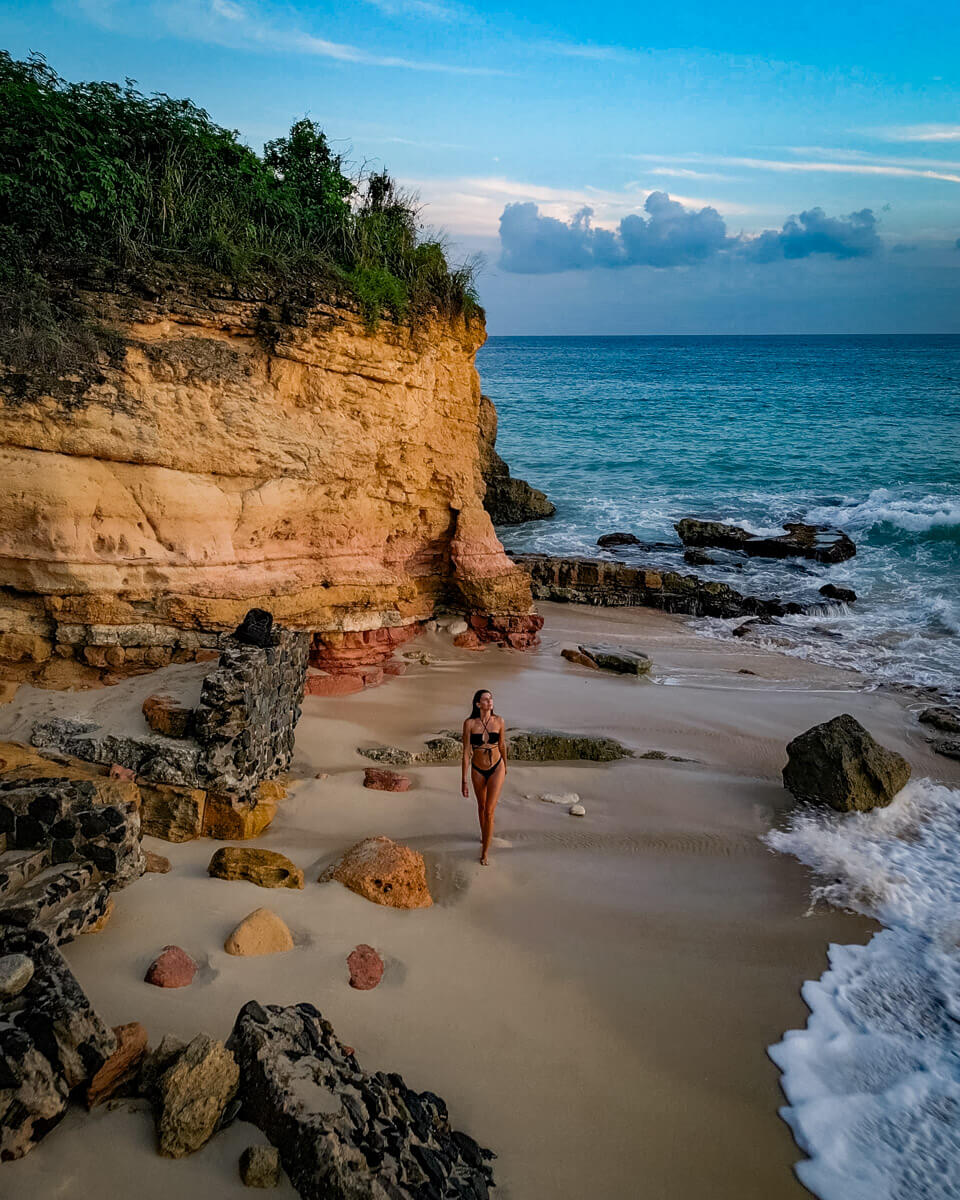 walking along one of the best beaches in St. Martin: Cupecoy Beach