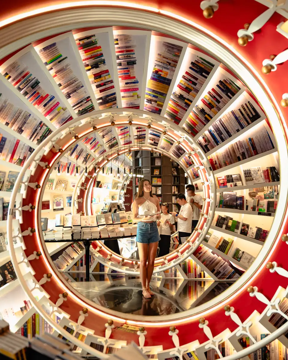 Shenzhen china bookstore photo spot