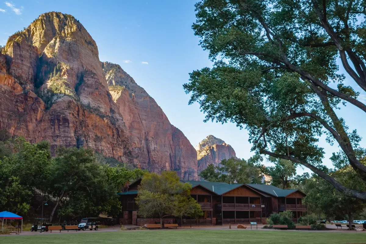 lodge-zion-national-park lodge Zion National Park, where to stay in Zion, Hotel tips