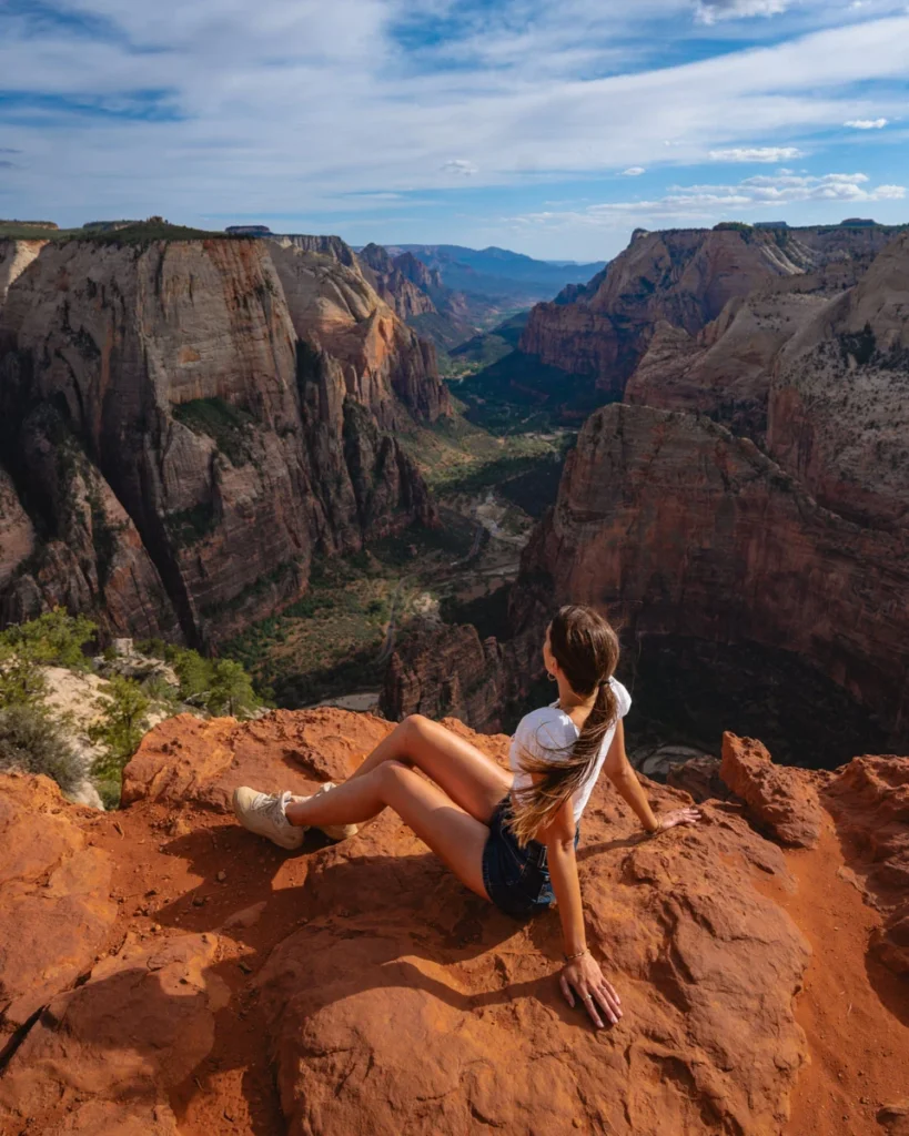 best viewpoint in Zion National Park: Observation point, overlooking the Zion canopy, hidden gem in Zion National Park